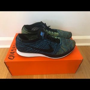 Nike Flyknit Racer men Sz 13